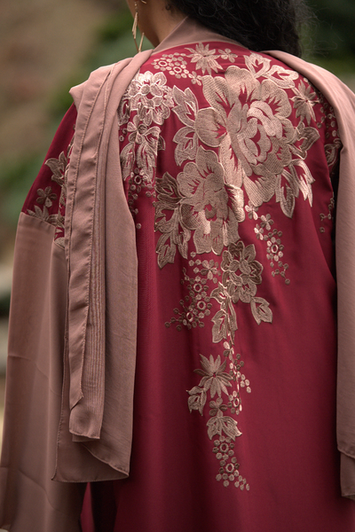 Floral Embroidered 3-Piece Abaya Set with Belt & Badge
