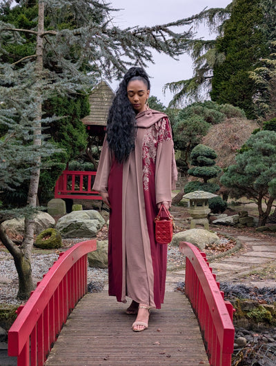 Floral Embroidered 3-Piece Abaya Set with Belt & Badge