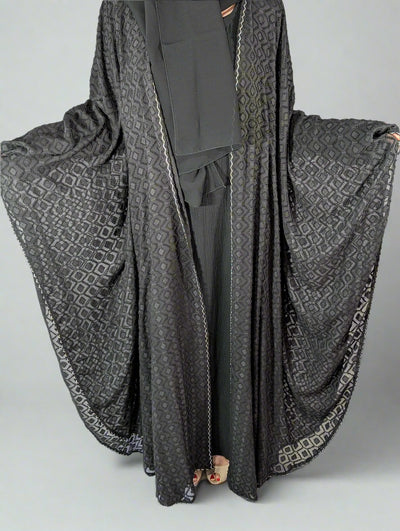 Elegant Textured Khaleeji Batwing Abaya - 3 Piece Set