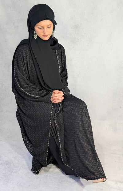 Elegant Textured Khaleeji Batwing Abaya - 3 Piece Set